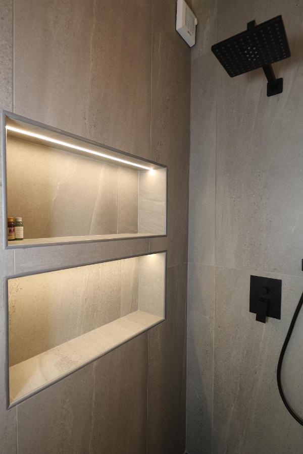 Renovated & Fully Equipped-Luxurious-2Room Fontana Suite, It Just Doesn'T Get Any Better! Ольбія Екстер'єр фото